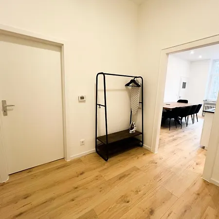 Vibehome - Little Tokyo Apartment *